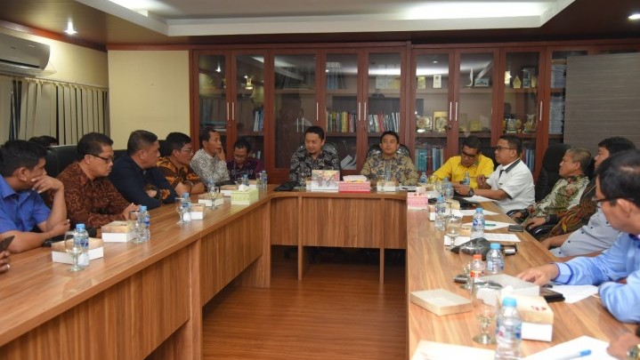 Terima Aspirasi DPRD Riau, Syahrul Aidi Akan Perjuangkan Pembangunan Infrastruktur Riau di Tingkat Pusat