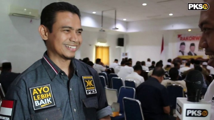 Kirimkan 27 Nama Calon Peserta Pilkada Se-Riau, PKS Targetkan 100 Persen Menang Kirimkan 27 Nama Calon Peserta Pilkada Se-Riau, PKS Targetkan 100 Persen Menang