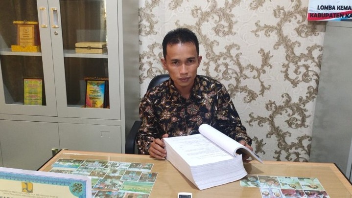 Kades Rumbio Berharap Polisi Tangkap Warga Berstatus ODP Yang Berkeliaran Kades Rumbio Berharap Polisi Tangkap Warga Berstatus ODP Yang Berkeliaran