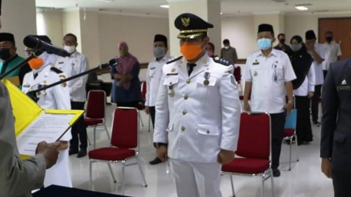 Abdul Barri Jabat Camat Tampan, Gantikan Liswarti Yang Masuki Masa Pensiun