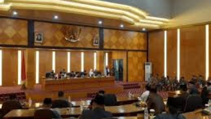 Saat Paripurna, Fraksi Kebangkitan Pembangunan Doakan Wabah Covid-19 Cepat Berlalu