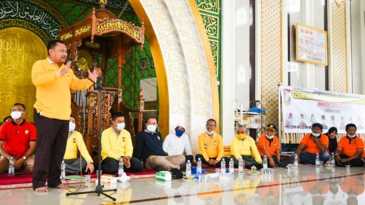 Bupati Kampar Apresiasi Program Camat Tambang Jonguok Desa Di Kualu. Bupati Kampar Apresiasi Program Camat Tambang Jonguok Desa Di Kualu.