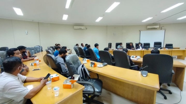 Mahasiswa Tambang Kecewa Dengan DPRD Kampar, Dua Pekan Laporan Kasus Indomaret Diacuhkan Mahasiswa Tambang Kecewa Dengan DPRD Kampar, Dua Pekan Laporan Kasus Indomaret Diacuhkan