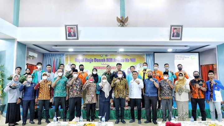 Saat Rakerda BEM se-Riau, Bupati Meranti Tawarkan Program Kuliah Gratis dan Berobat Cukup Dengan KTP