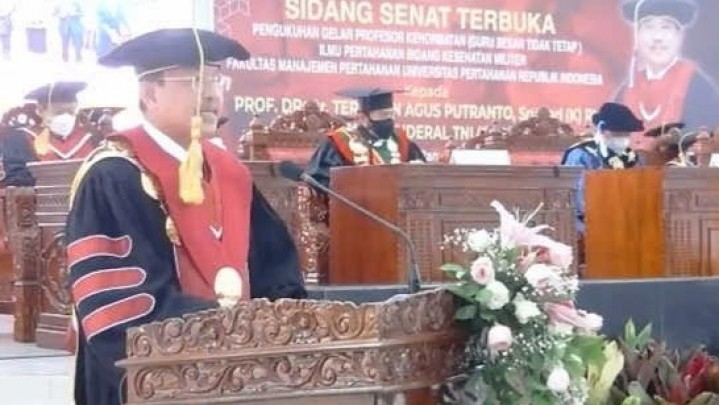Selamat, Mantan Menkes Terawan Dapat Gelar Profesor Kehormatan