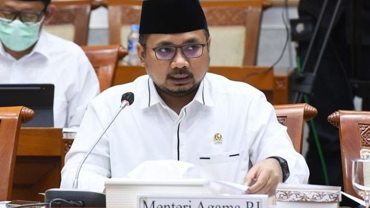 Menag Yaqut Tegaskan Keberangkatan Jemaah Umrah Tidak Dihentikan Menag Yaqut Tegaskan Keberangkatan Jemaah Umrah Tidak Dihentikan