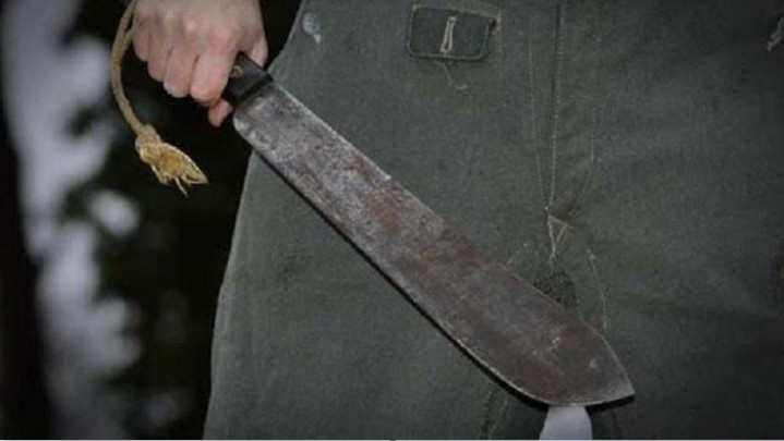 Temani Ibu Belanja ke Pasar, Ade Dibacok dan Handphone Dibawa Lari