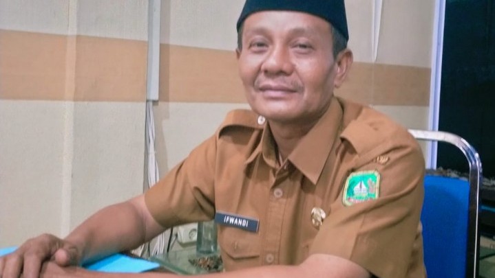 Pemkab Meranti akan Bantu Kelompok Peternak Ribuan Ekor Kambing, Sapi dan Ayam Pemkab Meranti akan Bantu Kelompok Peternak Ribuan Ekor Kambing, Sapi dan Ayam