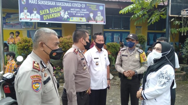 Tiga Pilar Bencah Lesung Tinjau Vaksinasi Anak di SD Negeri 122