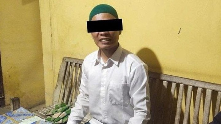 Pria di Aceh Ini Mengaku Imam Mahdi, Diumumkan Melalui Pengeras Suara Masjid Pria di Aceh Ini Mengaku Imam Mahdi, Diumumkan Melalui Pengeras Suara Masjid