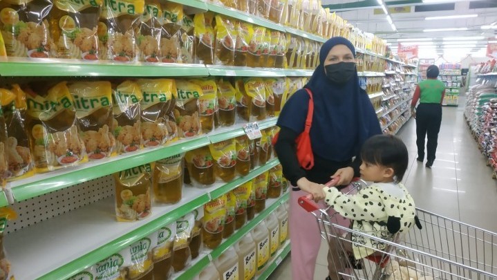 Dapat Aduan Minyak Goreng Dijual di Atas Rp14 Ribu, Wako Firdaus Beri DPP Instruksi Khusus