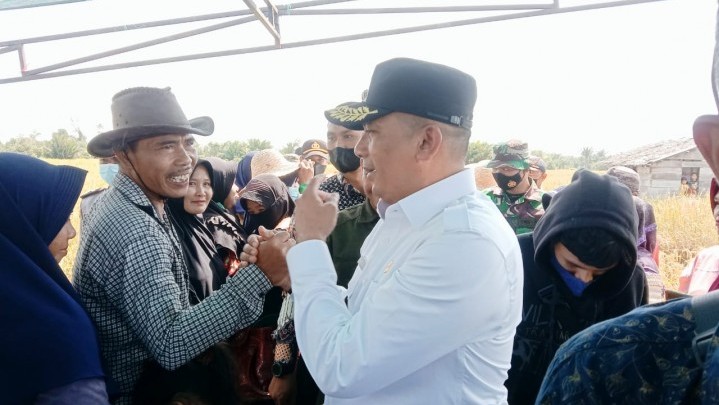 Program Kesehatan Pemkab Meranti, Bupati Adil Minta Kades Sosialisasikan pada Masyarakat