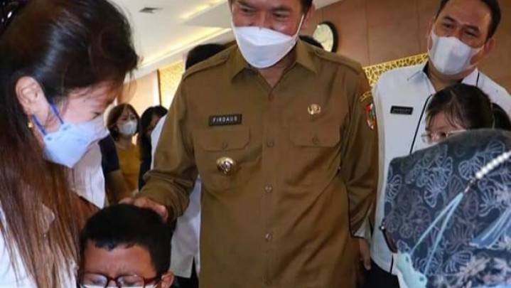 Vaksinasi Anak Usia 6-11 Tahun Dosis Pertama di Pekanbaru Capai 40,2 Persen Vaksinasi Anak Usia 6-11 Tahun Dosis Pertama di Pekanbaru Capai 40,2 Persen