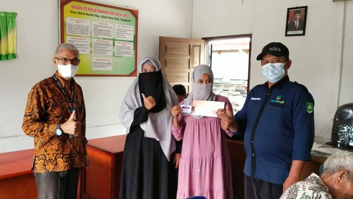 Di Bengkalis, Penerima Bansos Harus Perlihatkan Kartu Vaksin