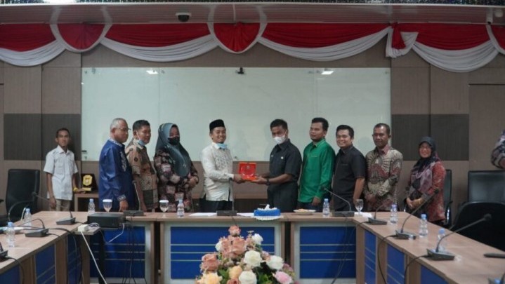 Dikunjungi DPRD Kota Padang dan Pasaman, Pemkab Kampar Banggakan Penilaian LPPD Dikunjungi DPRD Kota Padang dan Pasaman, Pemkab Kampar Banggakan Penilaian LPPD