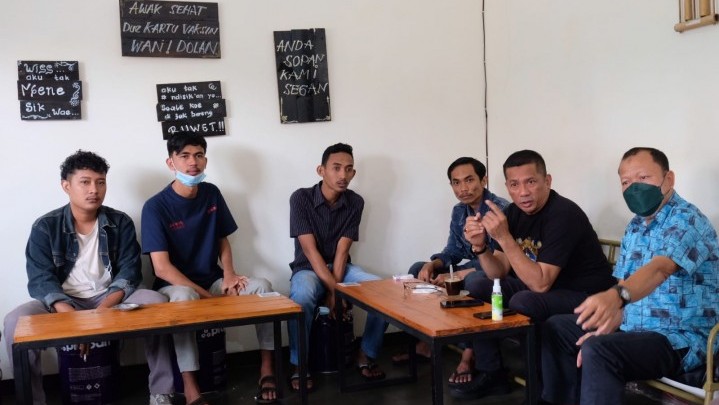 Bupati Adil Ngopi Bersama Mahasiswa Meranti di Yogyakarta