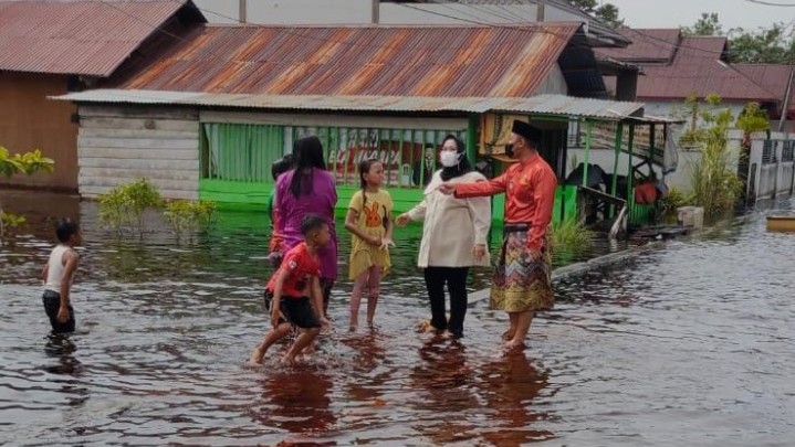 Bupati Bengkalis Bersama Wakil Tinjau Lokasi Banjir