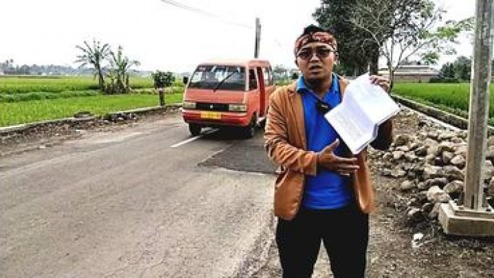 Jalan Banyak Rusak, Kadis PUPR Dilaporkan ke Polisi