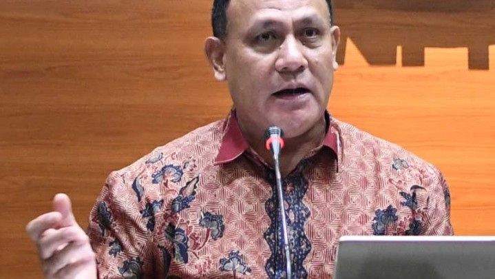 Mantan Jubir Bertanya Terkait Pesan Baliho, Ketua KPK Firli Menjawab Mantan Jubir Bertanya Terkait Pesan Baliho, Ketua KPK Firli Menjawab