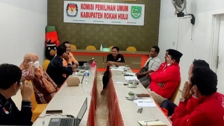 Anggota Ganda, Ganggu Pendaftaran Parpol Anggota Ganda, Ganggu Pendaftaran Parpol