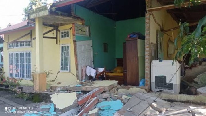 Update Korban Gempa Pasaman Barat: 10 Orang Meninggal Dunia Update Korban Gempa Pasaman Barat: 10 Orang Meninggal Dunia