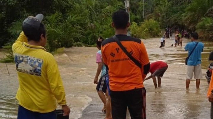 Desa Pematang Benteng Inhu Banjir
