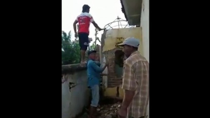 Pilkades Beda Pilihan, Musala Jadi Korban Pilkades Beda Pilihan, Musala Jadi Korban