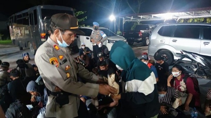 Kapal Bocor, 34 PMI Ilegal di Sumut Gagal Berangkat ke Malaysia Kapal Bocor, 34 PMI Ilegal di Sumut Gagal Berangkat ke Malaysia