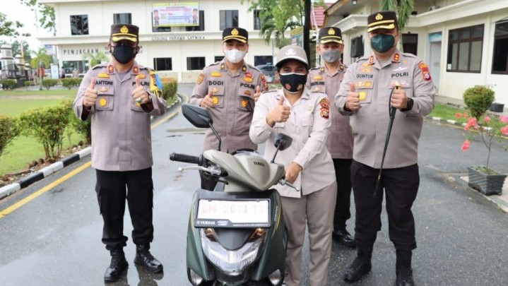 Polres Pelalawan Beri Hadiah Motor Bagi yang Bisa Ajak Banyak Orang untuk Divaksin