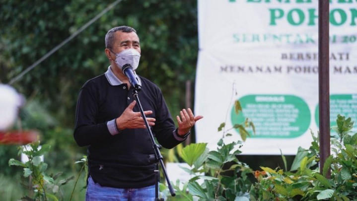 Pelestarian Gambut dan Hutan Menurut Gubri Syamsuar Harus Jadi Perhatian Utama Pelestarian Gambut dan Hutan Menurut Gubri Syamsuar Harus Jadi Perhatian Utama