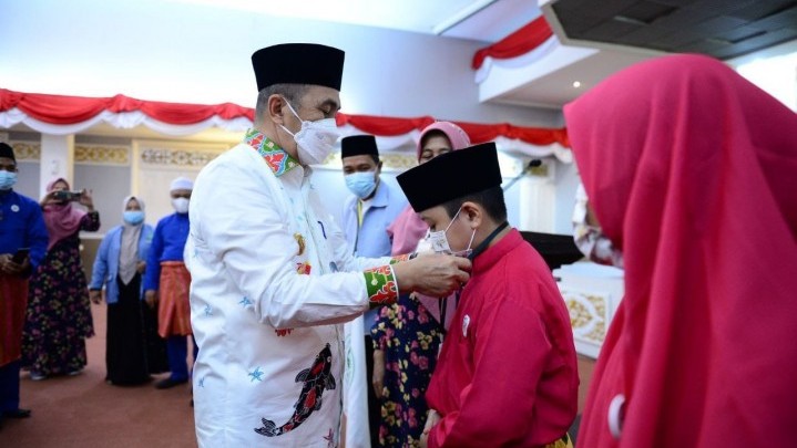 Banyak Prestasi di FASI, Gubri: Riau Makin Berkah Banyak Prestasi di FASI, Gubri: Riau Makin Berkah