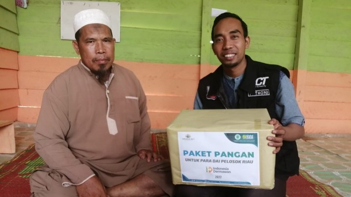 ACT Riau Salurkan Paket Pangan untuk Dai di Pelosok Riau di Awal Ramadhan ACT Riau Salurkan Paket Pangan untuk Dai di Pelosok Riau di Awal Ramadhan