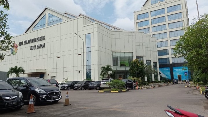 Pemprov Riau akan Perbarui Kesepakatan Kepemilikan Gedung Pusat Promosi se-Sumatera di Batam Pemprov Riau akan Perbarui Kesepakatan Kepemilikan Gedung Pusat Promosi se-Sumatera di Batam
