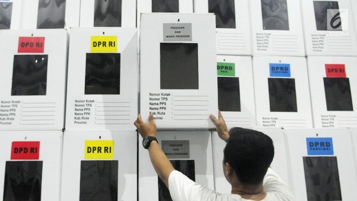 Kemendagri Tegaskan Pemilu dan Pilkada Tetap 2024 Kemendagri Tegaskan Pemilu dan Pilkada Tetap 2024