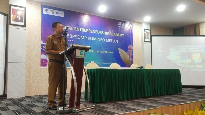 Pelaku UMM di Pekanbaru Dapat Pelatihan Pemasaran Produk