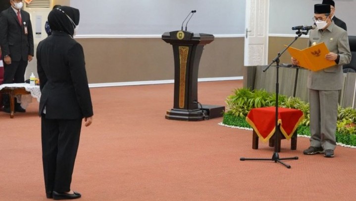 Gubri Syamsuar Berharap Kepala BKN Regional XII Wujudkan ASN Profesional Gubri Syamsuar Berharap Kepala BKN Regional XII Wujudkan ASN Profesional