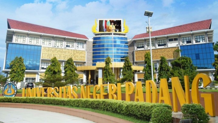 UNP Berhasil Sandang Akreditasi Unggul, Melebihi Akreditasi A UNP Berhasil Sandang Akreditasi Unggul, Melebihi Akreditasi A
