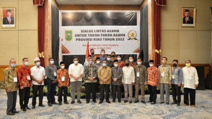 Bertahap, Pertemuan dengan Semua Tokoh Akan Dilakukan FKUB Riau Bertahap, Pertemuan dengan Semua Tokoh Akan Dilakukan FKUB Riau