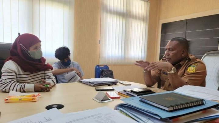 Tunggakan Biaya 355 Mahasiswa Papua di Luar Negeri Dibayarkan Pemprov Tunggakan Biaya 355 Mahasiswa Papua di Luar Negeri Dibayarkan Pemprov