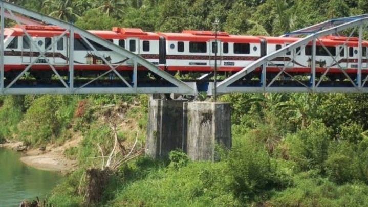 Pemudik Gunakan Kereta Api di Sumbar Diminta Pesan Tiket Gunakan Aplikasi