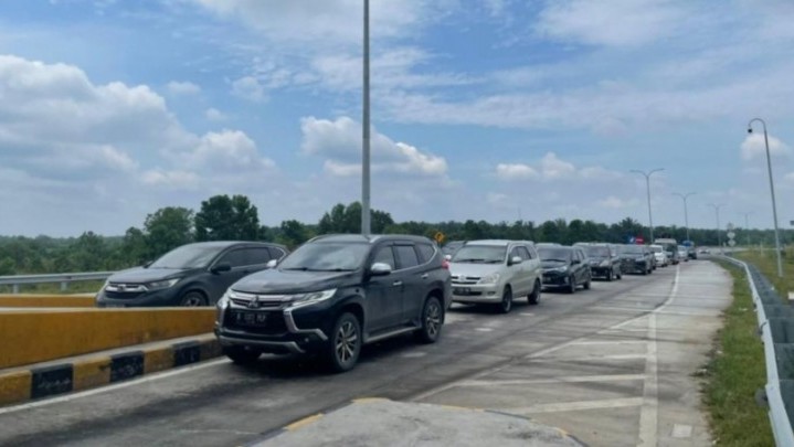 Antrean Panjang di Exit Tol Pemai, BM Indrajana: Masih Terkendali Antrean Panjang di Exit Tol Pemai, BM Indrajana: Masih Terkendali