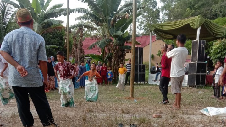 Semarak Idul Fitri dengan Perlombaan Anak-anak di Dusun Ujung Padang Desa Kuapan
