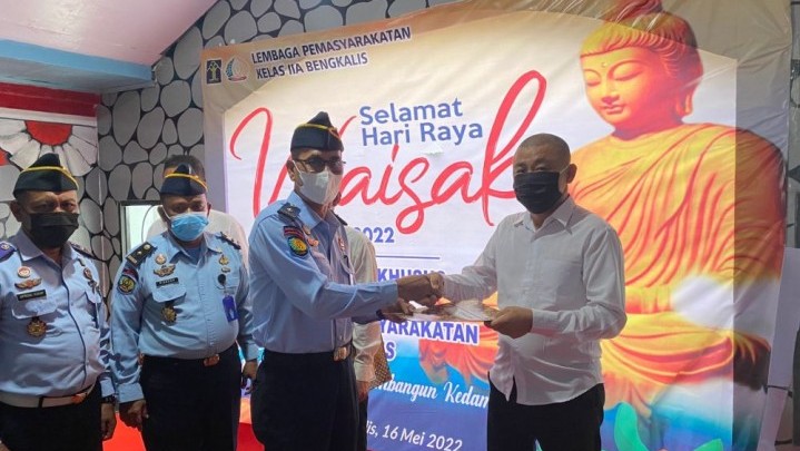 Sebanyak 76 Narapidana di Riau Dapat Remisi Hari Raya Waisak Sebanyak 76 Narapidana di Riau Dapat Remisi Hari Raya Waisak