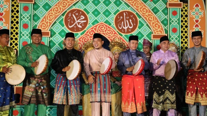 Wabup Husni Minta MTQ Tidak Hanya Bersifat Seremonial Wabup Husni Minta MTQ Tidak Hanya Bersifat Seremonial