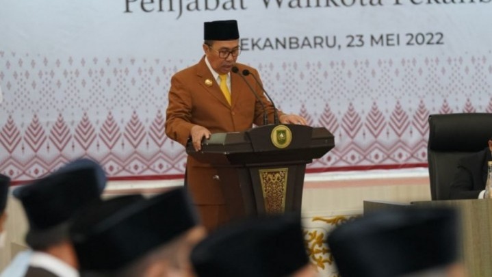 Kamsol Dicopot dari Jabatan Kadisdik, Berikut Penjelasan Gubri Syamsuar Kamsol Dicopot dari Jabatan Kadisdik, Berikut Penjelasan Gubri Syamsuar