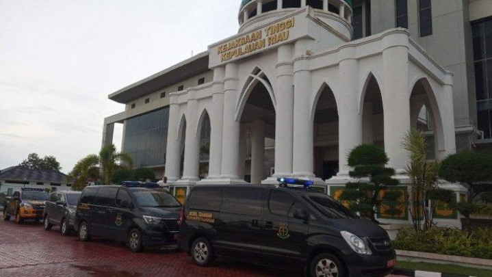 Tersangka Dugaan Korupsi Anggaran PT Persero Batam akan Diumumkan Kejati Kepri Tersangka Dugaan Korupsi Anggaran PT Persero Batam akan Diumumkan Kejati Kepri