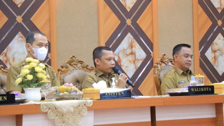 Atasi Sampah, Pj Wako Pekanbaru akan Kumpulkan Seluruh RT dan RW Atasi Sampah, Pj Wako Pekanbaru akan Kumpulkan Seluruh RT dan RW