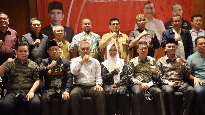 Hadiri Pertemuan Kepala Daerah Penghasil Sawit, Pj Bupati Kampar: Ini Memperjuangkan Kesejahteraan Masyarakat Hadiri Pertemuan Kepala Daerah Penghasil Sawit, Pj Bupati Kampar: Ini Memperjuangkan Kesejahteraan Masyarakat