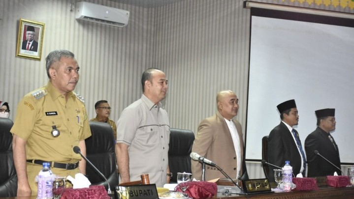 Pj Bupati Kampar akan Tindak Lanjuti Pandangan Fraksi DPRD Kampar Terkait Ranperda RPP 2021 Pj Bupati Kampar akan Tindak Lanjuti Pandangan Fraksi DPRD Kampar Terkait Ranperda RPP 2021