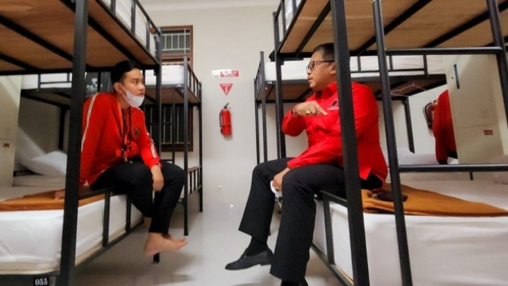 Anak Jokowi hingga Ganjar Dikumpulkan PDIP, Diharuskan Tidur di Bangsal Anak Jokowi hingga Ganjar Dikumpulkan PDIP, Diharuskan Tidur di Bangsal